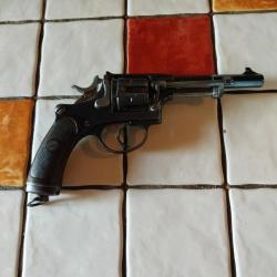 Revolver suisse 1882 1er modèle