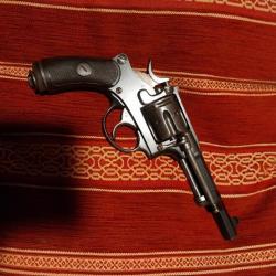 Revolver suisse 1882 1er modèle