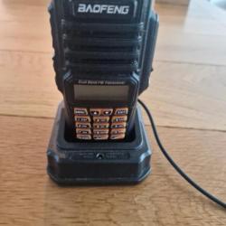 Talkie walkie boafeng uv 5