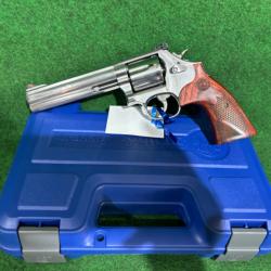 Revolver Smith et Wesson 686-6 cal 357 mag
