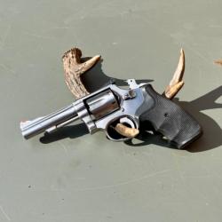 Revolver SMITH & WESSON 67-1 38 S&W Special 4´´ Occasion bon état général