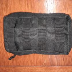 Pochette attache molle