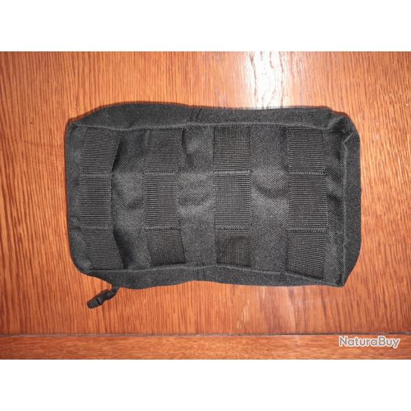 Pochette attache molle