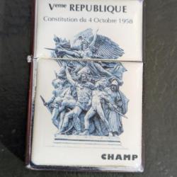 Briquet à essence Champ Veme republique constitution du 4octobre1958 style zippo Etat neuf - édition