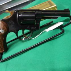 Revolver TAURUS Mod 80 canon de 4" en 38 Spécial été proche du neuf avec sa boite d'origine
