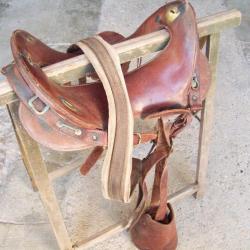 selle MACLELLAN cuir fauve pour randonnée,western