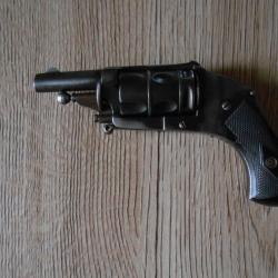 Revolver puppy hammerless