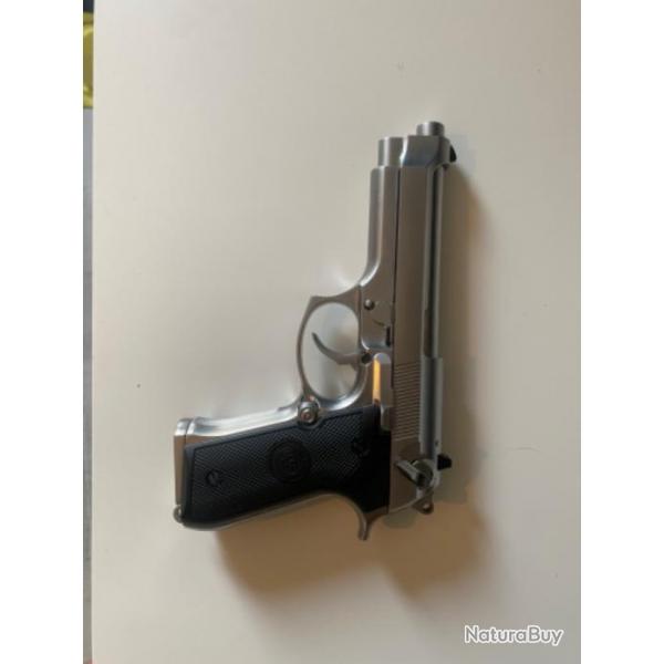 Rplique beretta 92 fs gaz blowback semi et full auto marque we