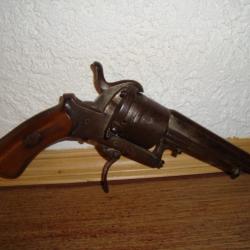 ancien revolver a broche