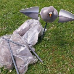 Lot de 4 pigeons  floqués à ailes tournantes Réf. 01