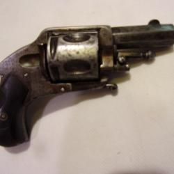 Très bon revolver 320 hammerless