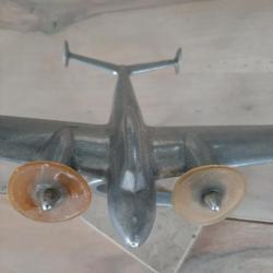 Avion miniature bombardier Art Déco aluminium années 1930. Avec socle marbre. Belle présentation