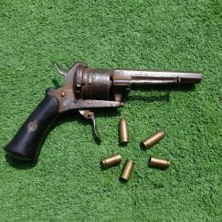 Revolver 7mm à broche type Lefaucheux (1 Sans réserve)