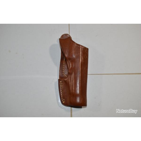 Holster / Etuis pour Pistolet / Revolver  Beretta M-81 88/21  restaurer   (17)