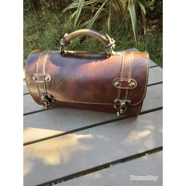 Petit bagage cuir vintage pour rangement munitions parfait etat