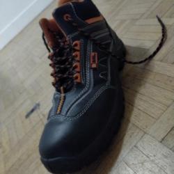 Chaussures de sécurité Black Hammer pointure 46 neuves