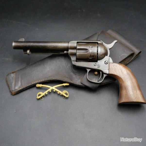 Revolver Colt US Army Single Action Army Peacemaker canon 5''1/2 calibre 45