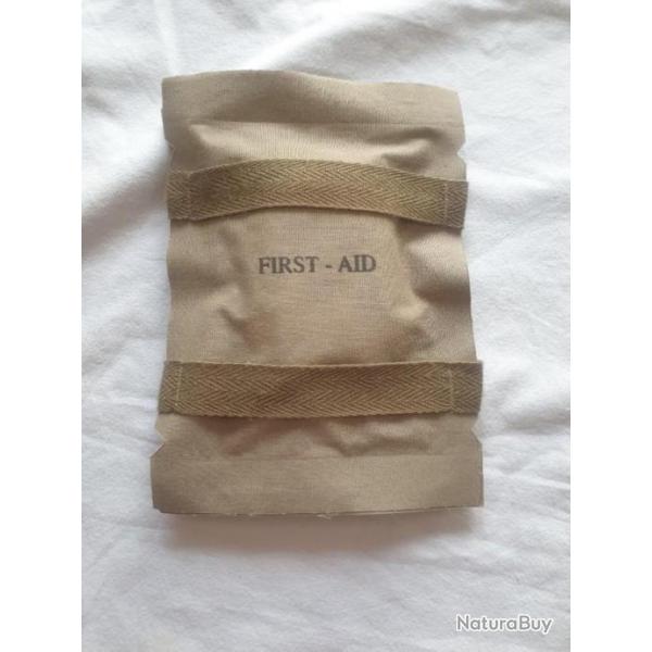 Pansement,  first - aid US en reproduction  P