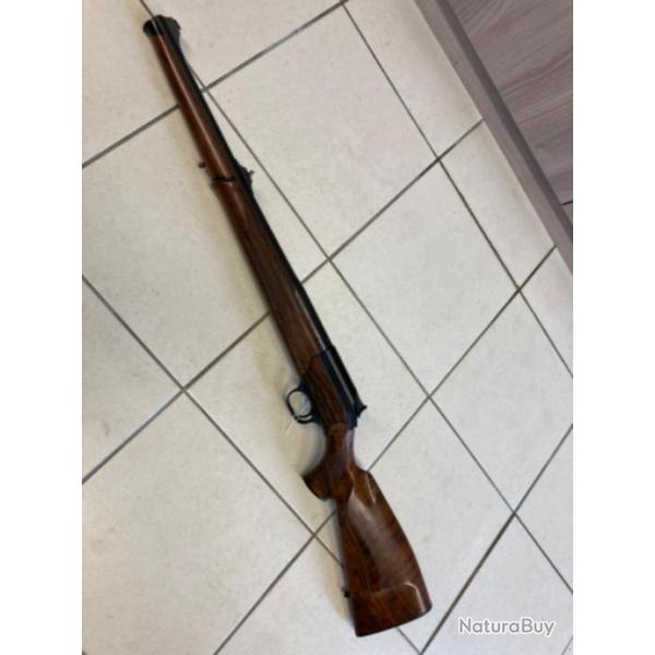 Vends carabine BLASER R93 stutzen plaquette bois cal.9,3x62