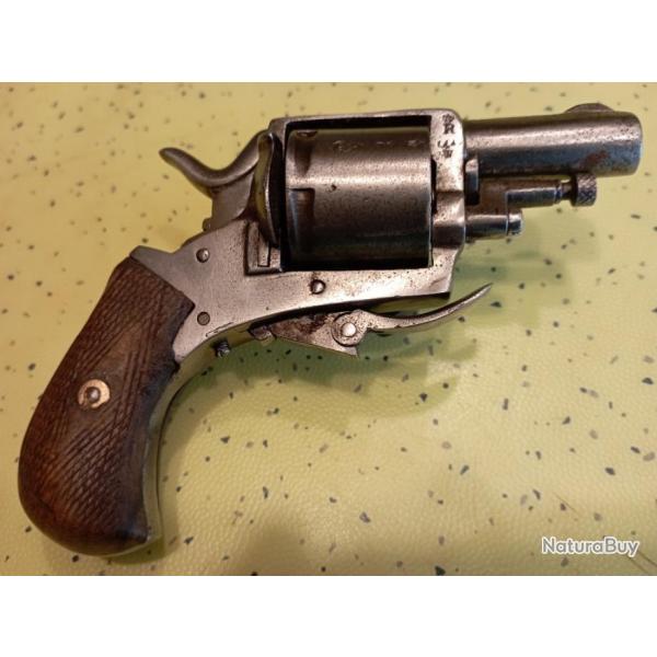 Revolver Ligeois de type Bull-dog en 320