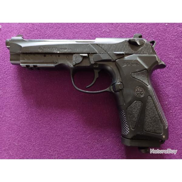 Pistolet BERETTA 90TWO blowback calibre 4.5mm billes acier  CO2