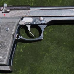 Pistolet semi -automatique VEkTOR calibre  9 x19 (type beretta 92 FS)