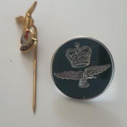 Insigne epinglette Royal Air Force Association et bouton RAF