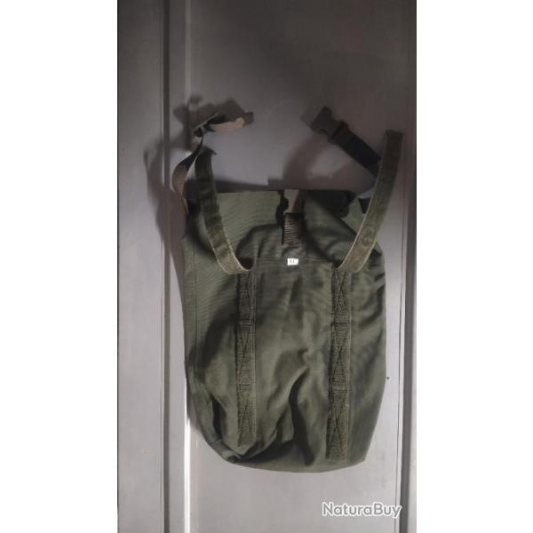 SAC ETANCHE 2 LITRES VERT ARMEE