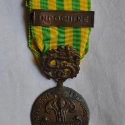 MEDAILLE EXTREME ORIENT AGRAFE "INDOCHINE"-FABRICATION LOCALE INDOCHINE-CEFEO-GUERRE D'INDOCHINE