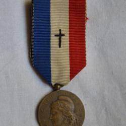 MEDAILLE DU SOUVENIR FRANCAIS 1° MODELE DATEE 1920-ANCIENS COMBATTANTS 1914/1918