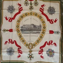 Foulard en soie L.R. Paris de l'Ordre la Légion d'honneur