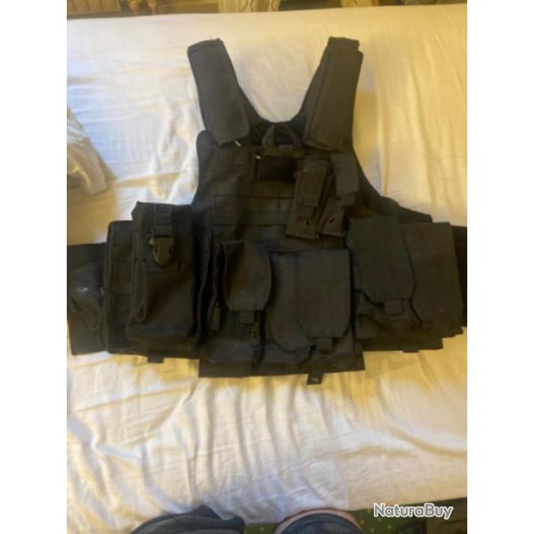 Gilet tactique modulable noir type MOLLE