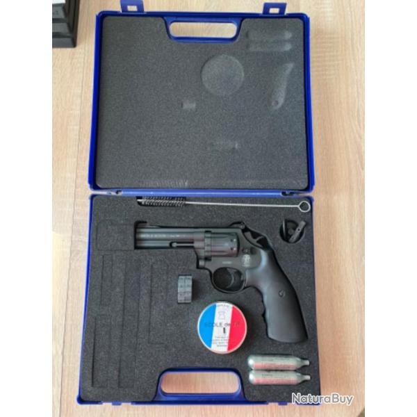 Smith Wesson 586 noir 4 pouces revolver  plombs