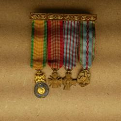 Barrette de 4 réductions médailles WWII