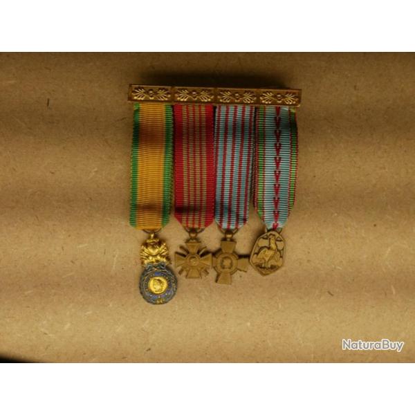 Barrette de 4 rductions mdailles WWII