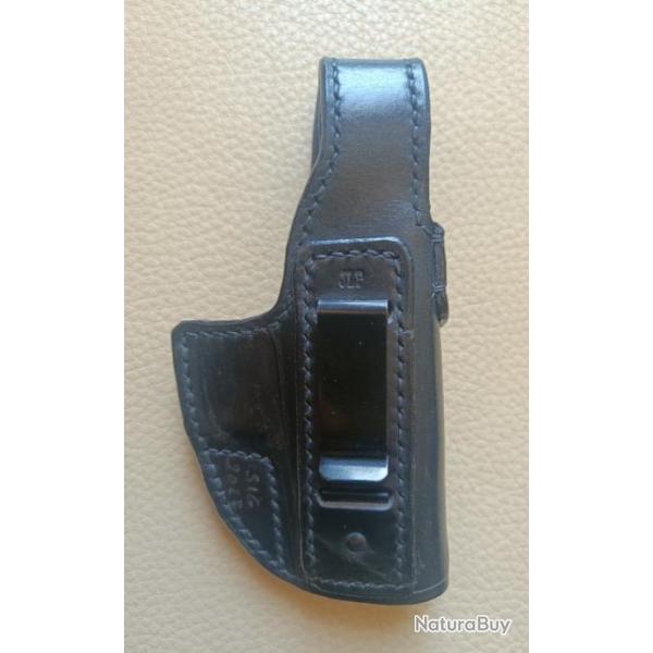 Holster IWB (Inside) cuir noir droitier pour SIG 2022 et P320