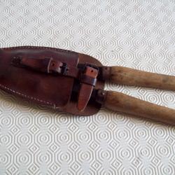 militaria ww1 étui cuir  de petite pince peugeot frères coupe barbelé 14/18 poilu tranchée