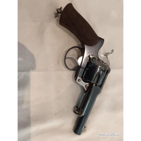 revolver Maquaire 11 m/m marqu acier fondu