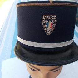 lot de 2 képis police et douane,bon état