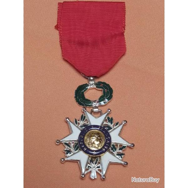 MEDAILLE CHEVALIER DE LA LEGION D'HONNEUR 5 EME REPUBLIQUE, FRANCE