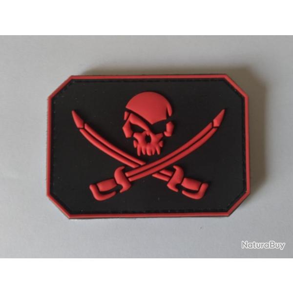 Patch Drapeau Pirate PVC velcro noir-rouge