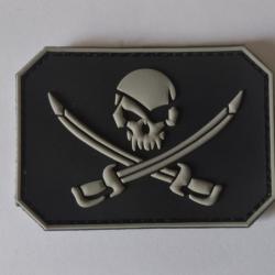 Patch Drapeau Pirate PVC velcro noir-gris