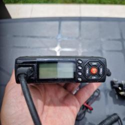 Radio mobile voiture UHF / VHF