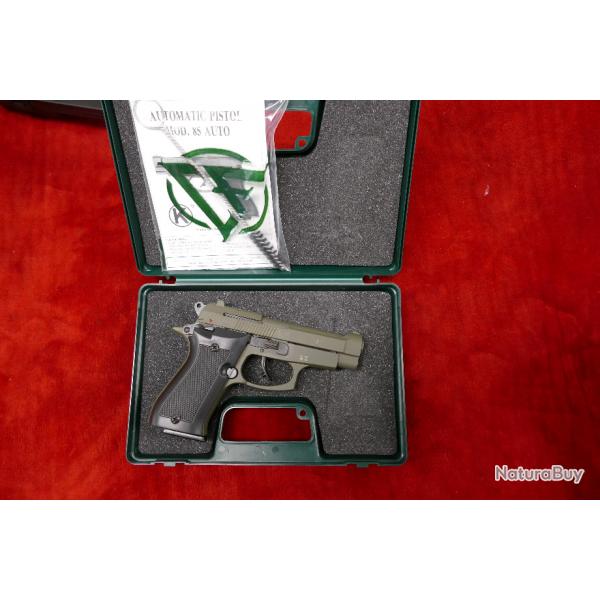 Pistolet  blanc Chiappa 85 auto GREEN