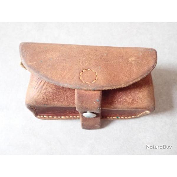 1929 : Trousse  matriel, entretien parabellum P06, P06/24 Suisse ou rvolver 1882/29. Cartouchire