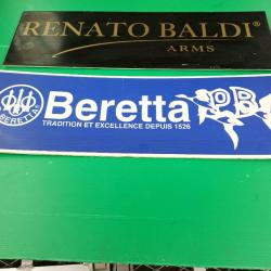 PANCARTE  BERETTA  ET  RENATO BALDI   .