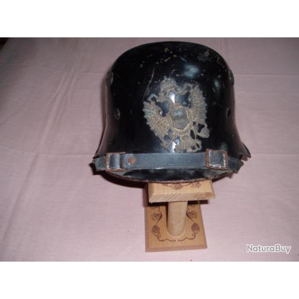 UN CASQUE AUTRICHIEN DE 1914/1918 avec AIGLE COMPLET en Bon Etat Voir PHOTOS.