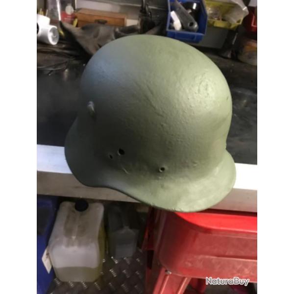 Casque allemand de la deuxime guerre mondiale casque nu trs bon etat