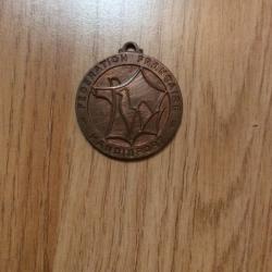 médaille vintage handisport basket