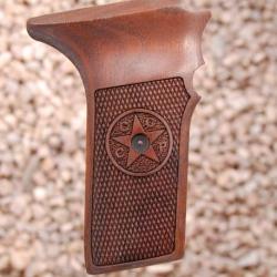 PLAQUETTES (GRIP) TOKAREV TT-33 (sécurité US) (damier+logo)